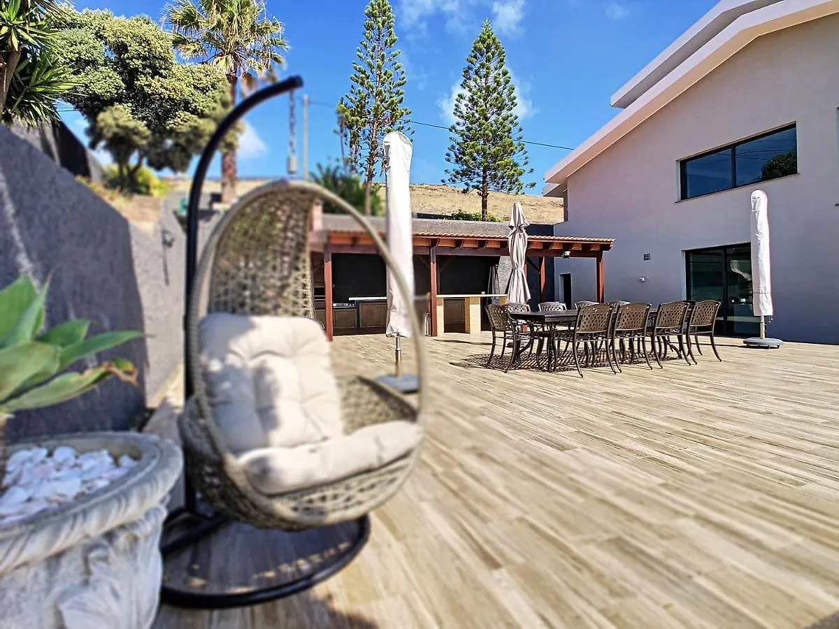 Villa Bahari By Lovelystay Canical  Portugal
